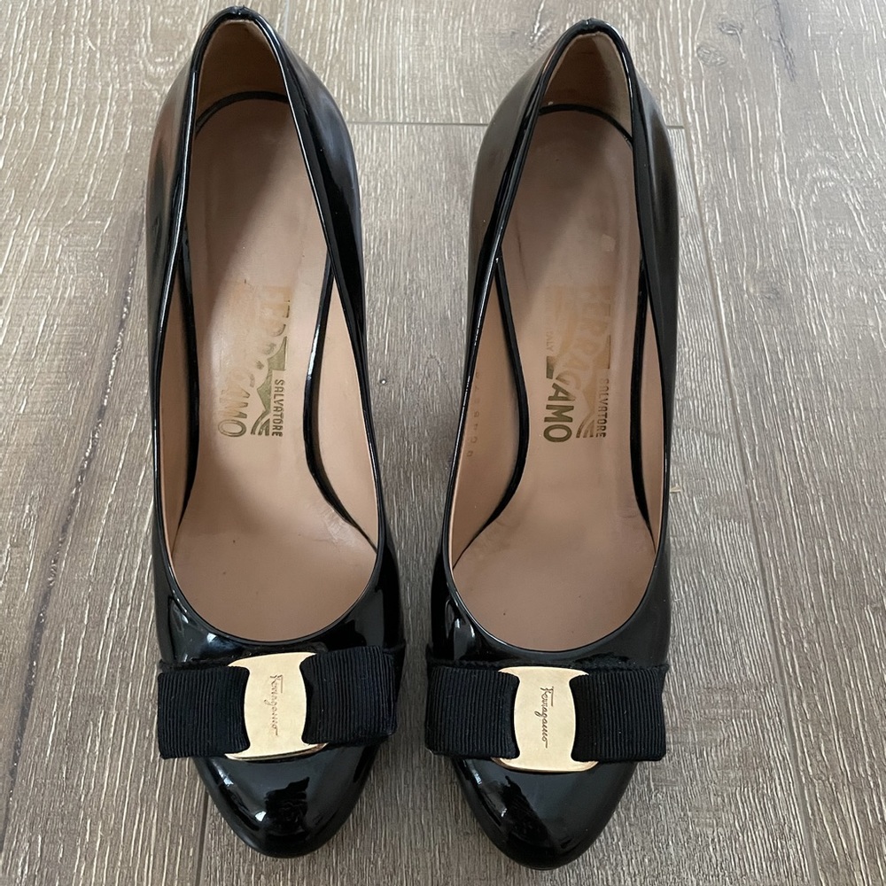 Salvatore Ferragamo Tina Pumps Black Patent Leather Size 36.5